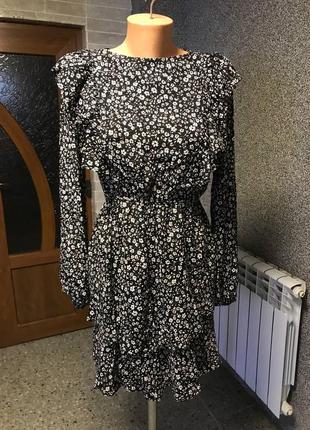 Женское вечернее платье