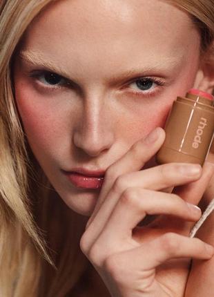 Rhode pocket blush spicy marg - яскравий корал 🪸1 фото