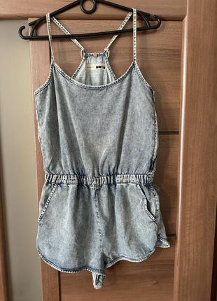 Джинсовый комбинезон topshop