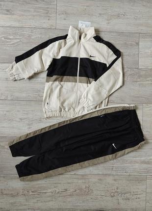 Спортивный костюм nike