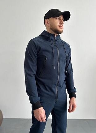 Чоловічий костюм