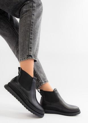 Жіночі черевики 18816 чорні гумка шкіра3 фото
