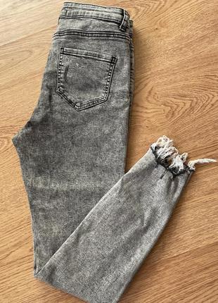 Джинсы женские
