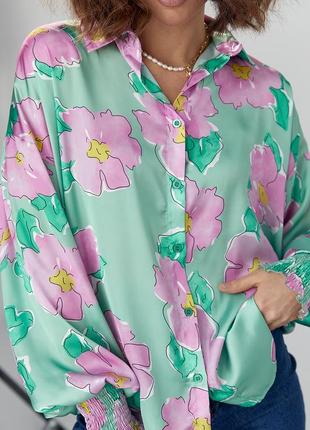 Шовкова блуза на ґудзиках із візерунком у квіти — салатовий колір, s (є розміри)4 фото