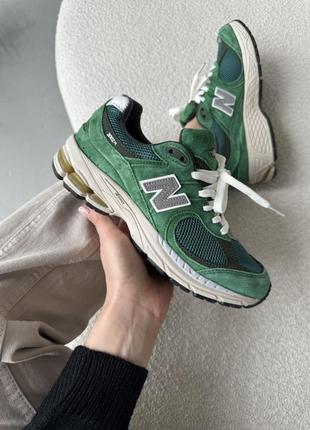 Женские кроссовки new balance 2002r forest green New Black balance