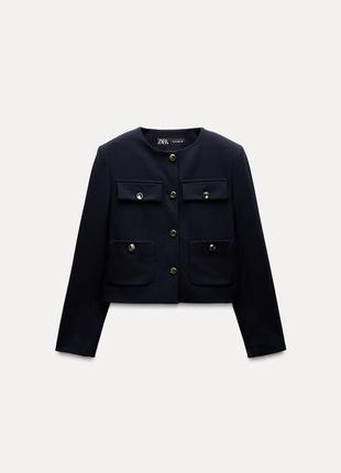 Zara короткий блейзер із золотистими ґудзиками