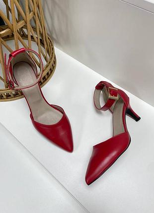 Туфлі жіночі