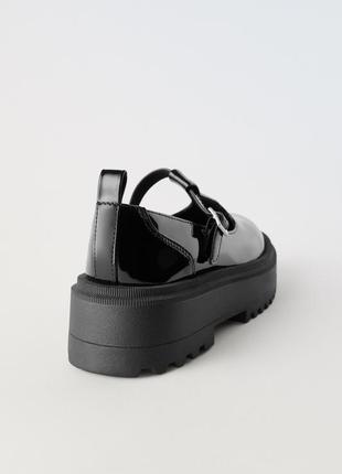 Лакові туфлі zara для дівчат3 фото