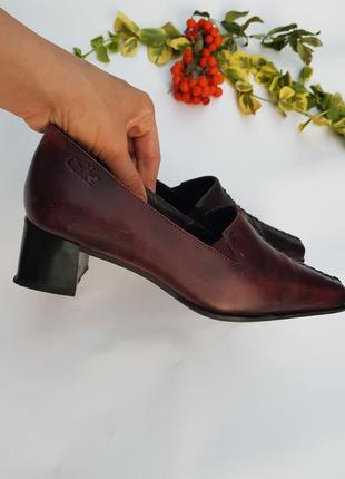 Классические актуальные модные строгие туфельки на осень натуральная кожа caprice3 фото