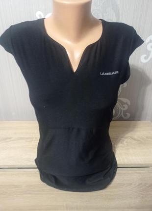 Спортивна футболка