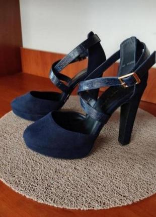 Босоножки с закрытой пяткой new look раз. 37.5-38