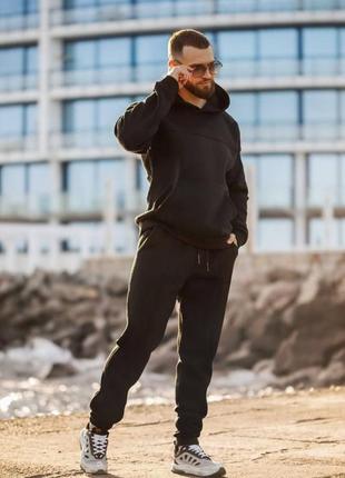 Костюм спортивный