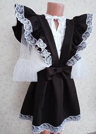 Сарафан шкільний на бретелях з мереживом