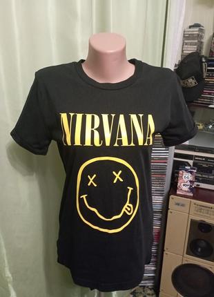Жіноча футболка nirvana,ідеальний стан.