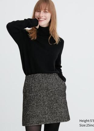 Спідниця від бренду uniqlo