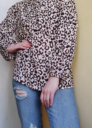 Леопардовая блуза рубашка с объемными рукавами блуза в анималистический принт