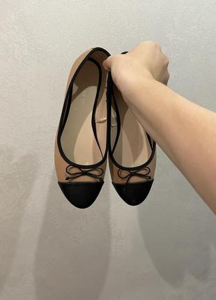 Балеткі в стилі chanel