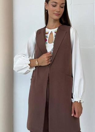 Жилетка жіноча коричневого кольору