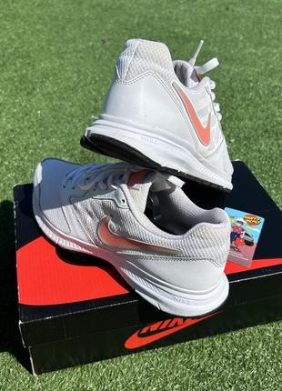Жіночі кросівки для бігу nike downshifter 6 white running shoes4 фото
