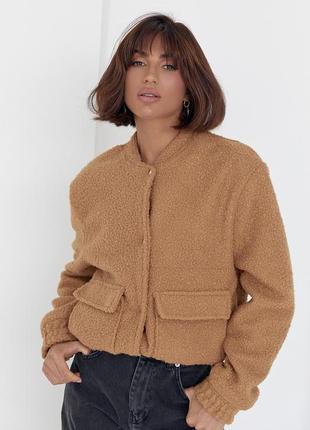 Жіноча куртка з букле на кнопках — коричневий колір, l (є розміри)