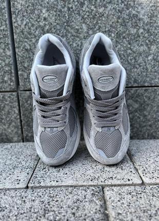 Женские кроссовки new balance 2002r grey 1950 беланс серого цвета3 фото