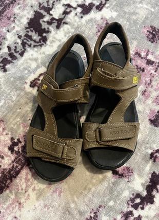 Сандалі чоловічі