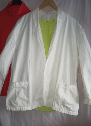 Білий котоновий піджак бойфренд, із широкими плечима,52-58разом.,royal class.