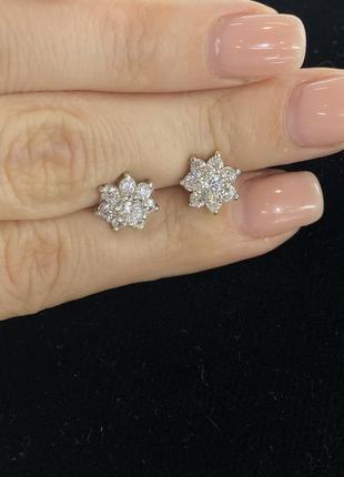 Сережки  срібні  гвоздики квітка в камінцях