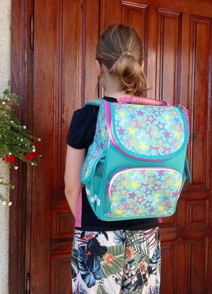Школьный рюкзак для девушки