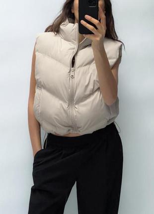 Жилетка zara, бежевая жилетка zara, теплая жилетка zara