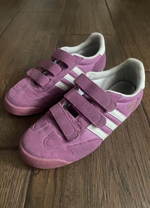 Кросівки дитячі