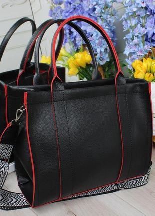 Стильная женская сумка на одно отделение черная с красным2 фото