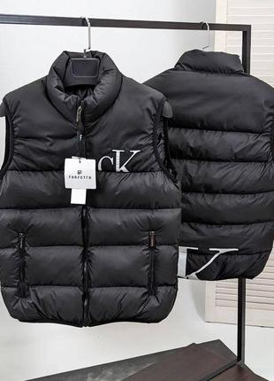 Мужская спортивная демисезонная жилетка безрукавка calvin klein