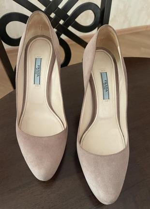 Замшеві туфлі prada