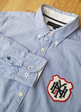 Tommy hilfiger размер m мужская рубашка regular fit в полоску белая синяя
