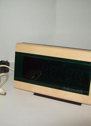 Часы настольные электроника 6 . 14-01 ссср пломба