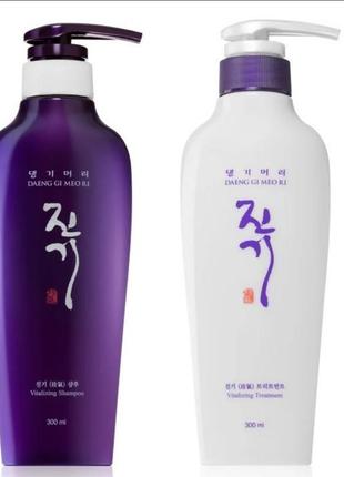 Регенерирующий набор для волос шампунь и кондиционер daeng gi meo ri vitalizing 300 мл1 фото