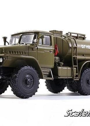 Масштабная модель тз-5 (урал-375) (1964). легендарные грузовики. масштаб 1:43
