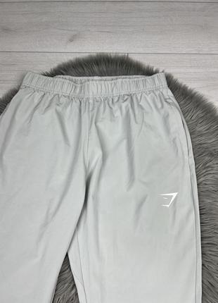 Легкие летние брюки gymshark размер м6 фото