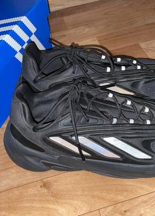 Продам кроссовки adidas ozelia originals
