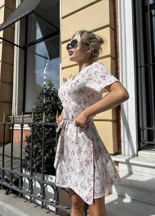 Сукня на запах