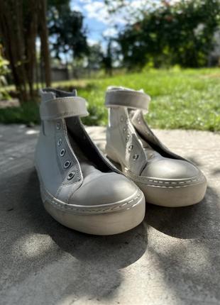 Чудовий варіант вже на похмуру осінь.