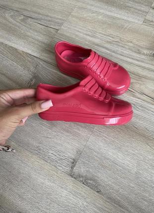 Дитячі кросівки дівчачі