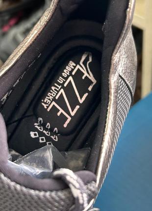 Высокие кроссовки,снекерсы турция