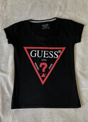 Футболка чорна guess