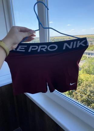Продам женские шорты nike pro (оригинал)