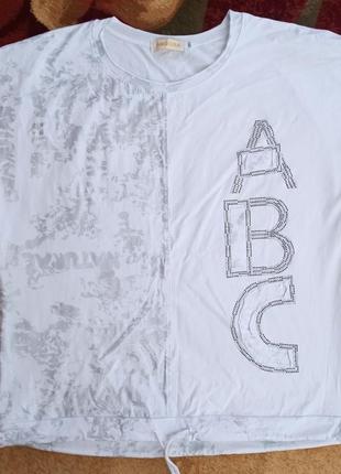 Жіноча футболка