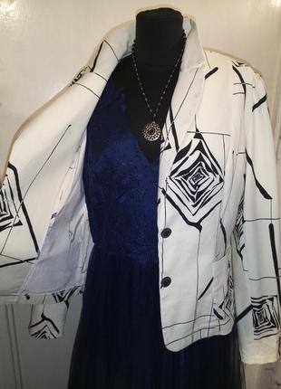 Натуральний,супер-стрейч,вкорочений жакет-блейзер з кишенями,великого розміру,словенія3 фото