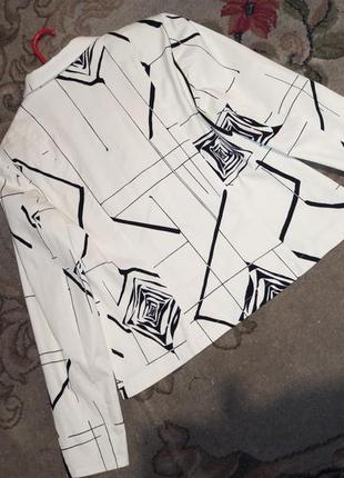 Натуральний,супер-стрейч,вкорочений жакет-блейзер з кишенями,великого розміру,словенія7 фото