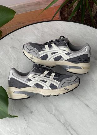 Жіночі кросівки asics gel‑1090 v1 grey beige - 1203a243‑026